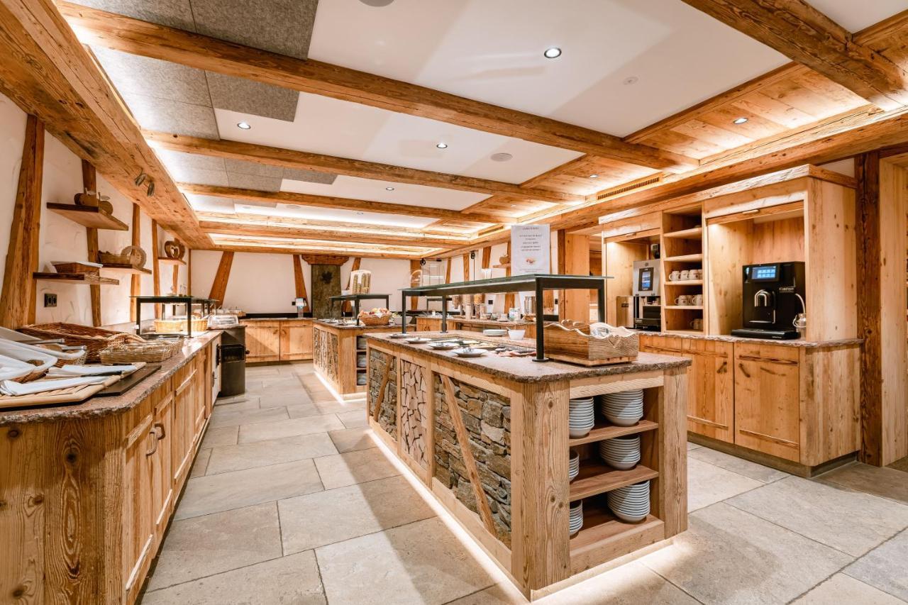 Hotel Restaurant Hexenalm Soll Bagian luar foto