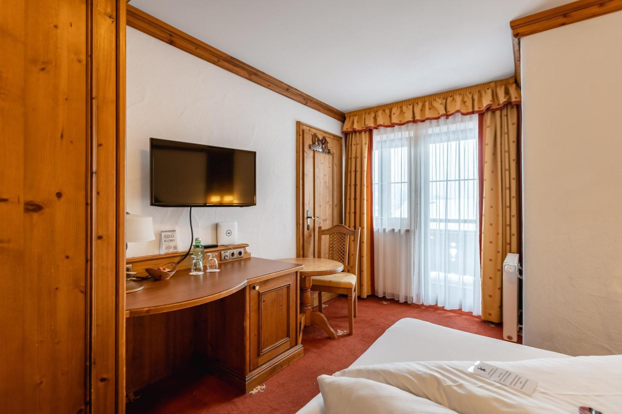 Hotel Restaurant Hexenalm Soll Bagian luar foto